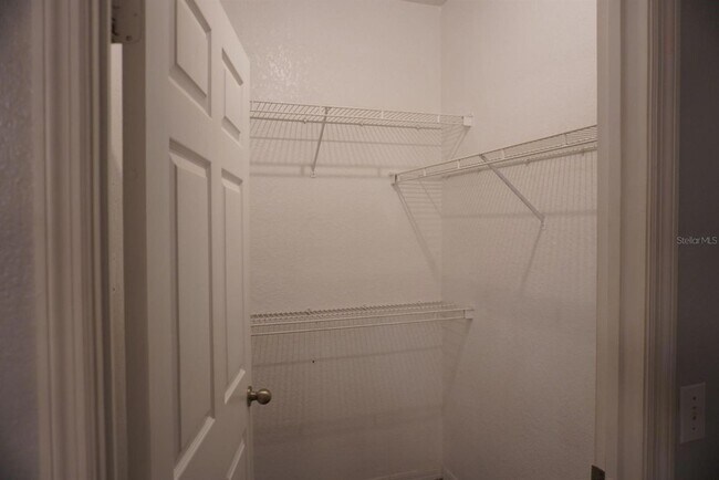 Building Photo - 6005 Westgate Dr