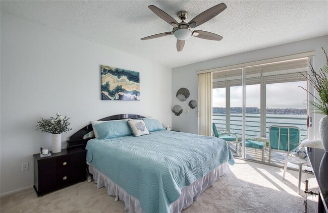 Building Photo - 8040 Sailboat Key Blvd S