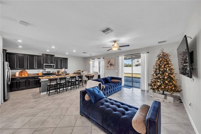 Building Photo - 13220 Satin Lily Dr