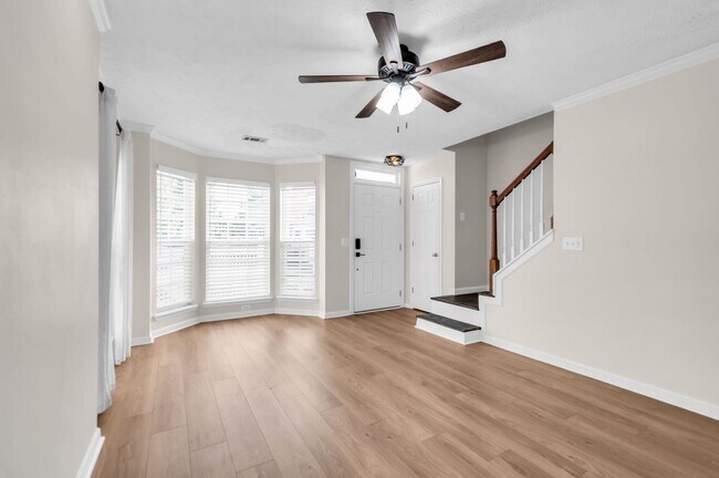 Building Photo - 426 Compton Ln