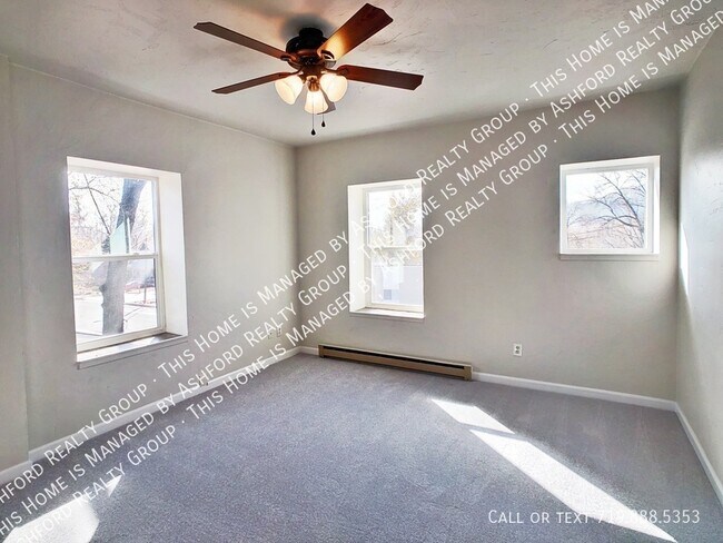 Building Photo - 1132 W Kiowa St