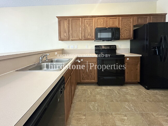 Building Photo - 1660 Biscayne Bay Cir