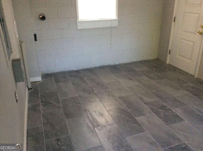 Building Photo - 209 Decatur Rd