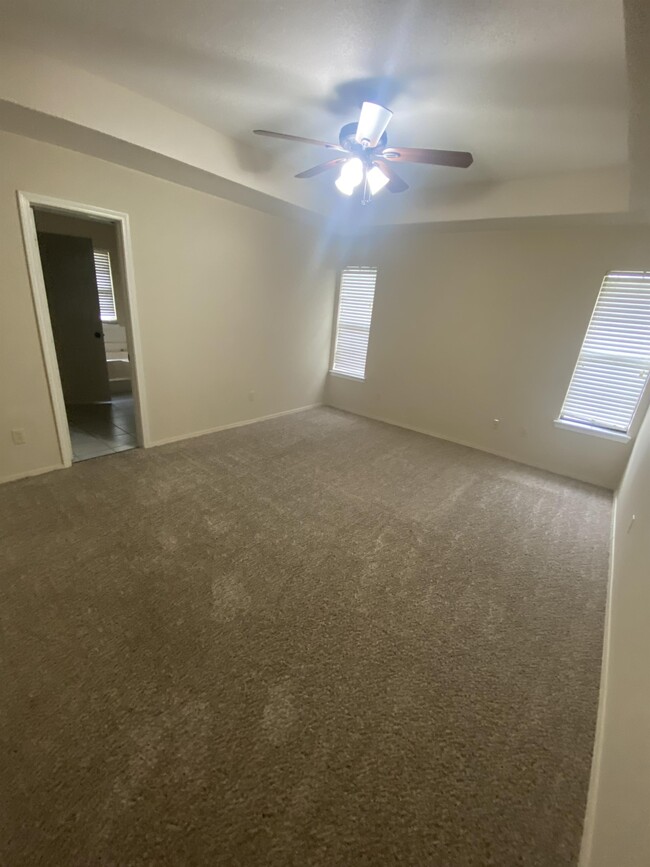 Building Photo - 8604 Timberlyn Way