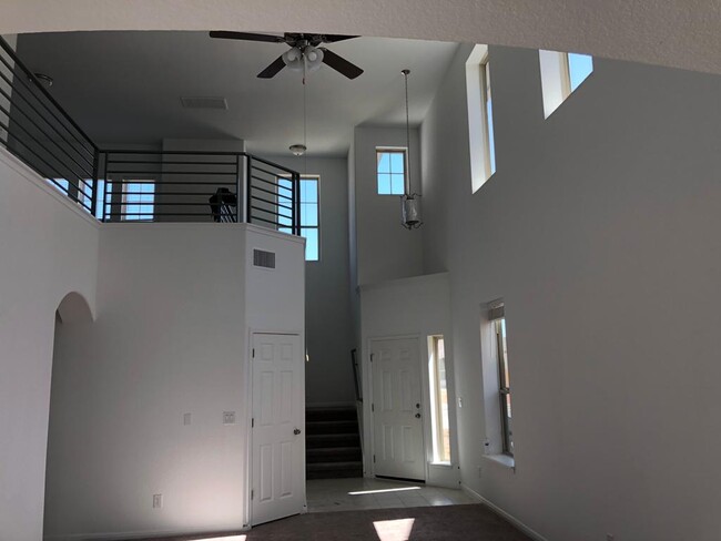 Building Photo - 436 Arrowhead Vine St