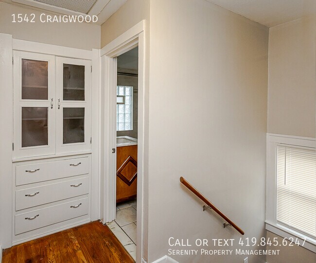 Building Photo - 1542 Craigwood-