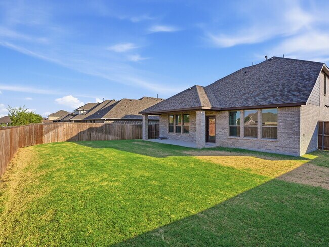 Building Photo - 1128 Red Hawk Ln