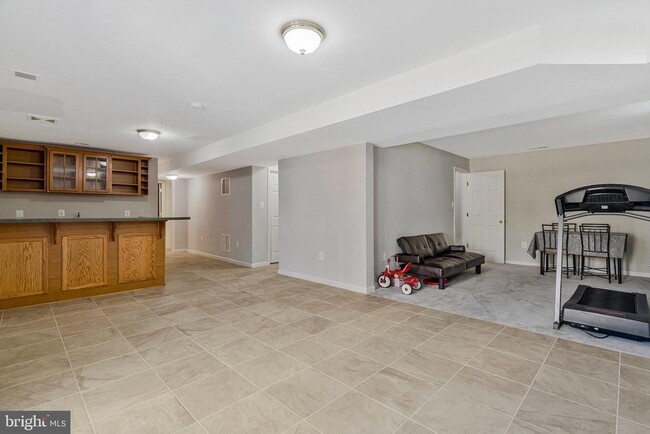 Building Photo - 44208 Navajo Dr