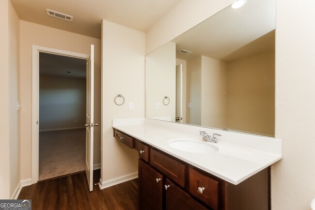 Building Photo - 243 Augusta Woods Dr
