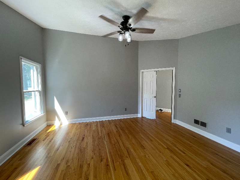 Building Photo - 645 Clearwater Pl