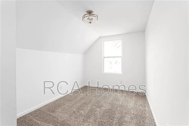 Building Photo - 408 N Dearborn St