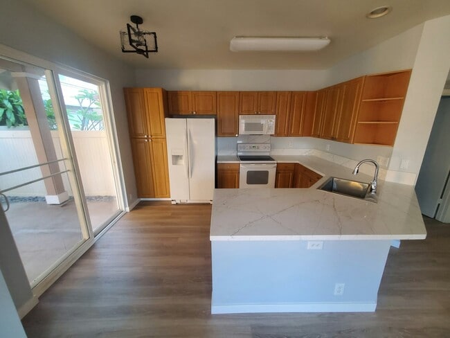 Primary Photo - 91-1215 Kanela St, Unit 1