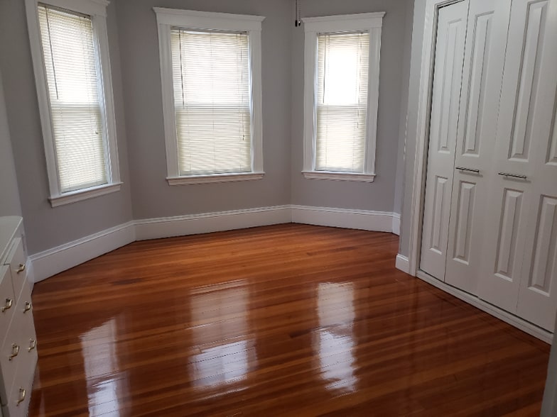 Building Photo - 15 New Hampshire Ave