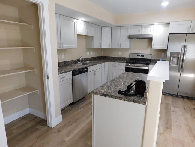 Building Photo - 1725 N 7th St