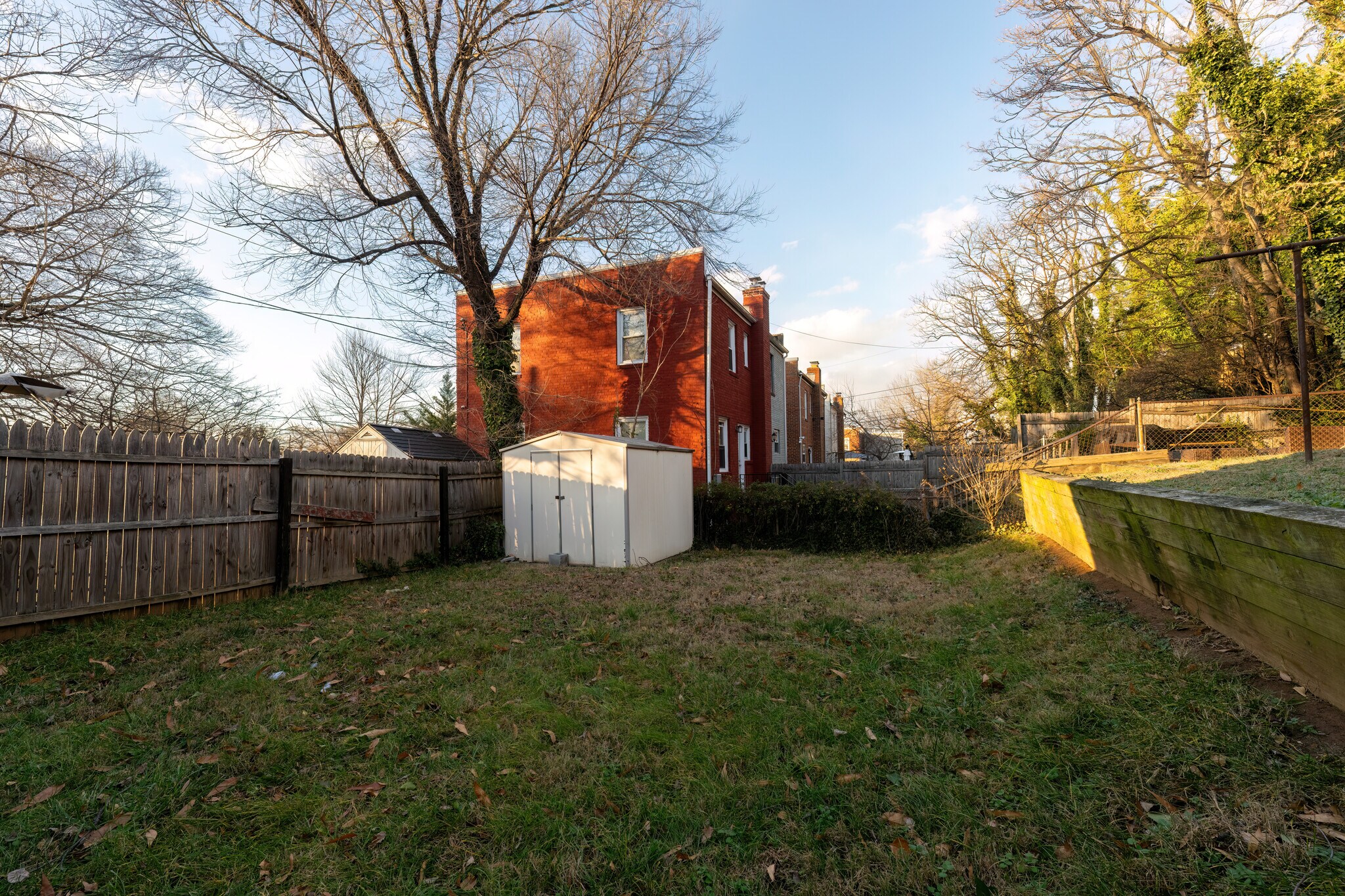 Building Photo - 4502 Eads Plz NE