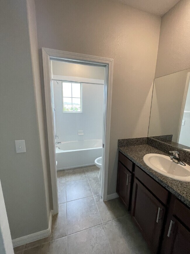 Building Photo - "Charming 3-Bedroom Wesley Chapel Home with Granite Finishes & Spacious 1,807 Sq Ft great Layout....