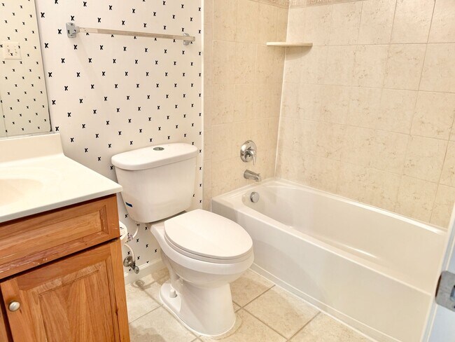 Building Photo - GORGEOUS FORMER MODEL HOME - MINUTES TO QUANTICO