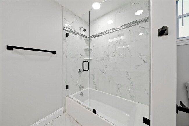 Building Photo - 22 Madison Ave