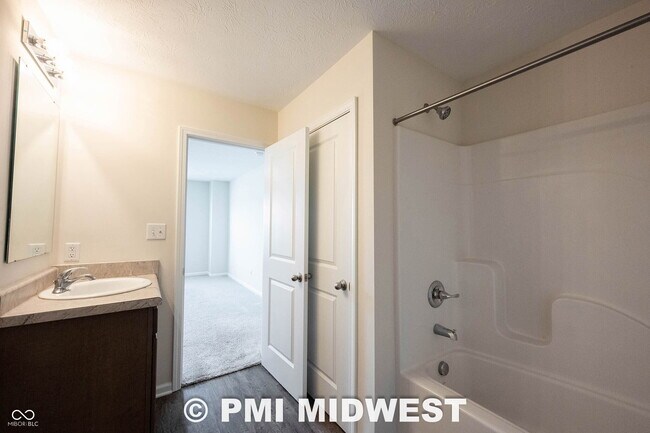 Building Photo - 10828 Penwell Wy