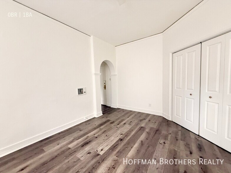 Building Photo - 1817 Ivar Ave