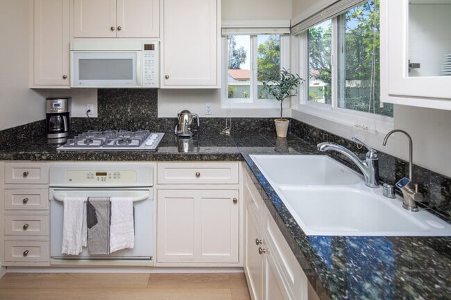 Building Photo - +55 Community, 2 BD with AC