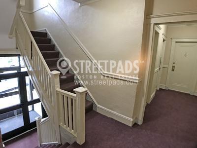 Building Photo - bedroom in Boston MA 02134