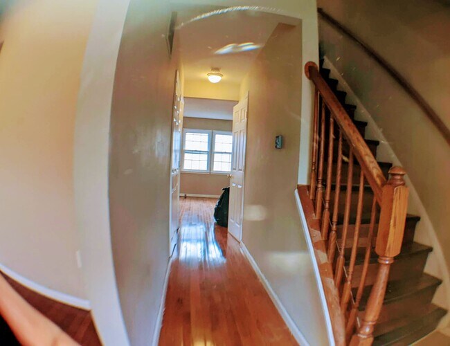 Building Photo - 16569 Royal Ct