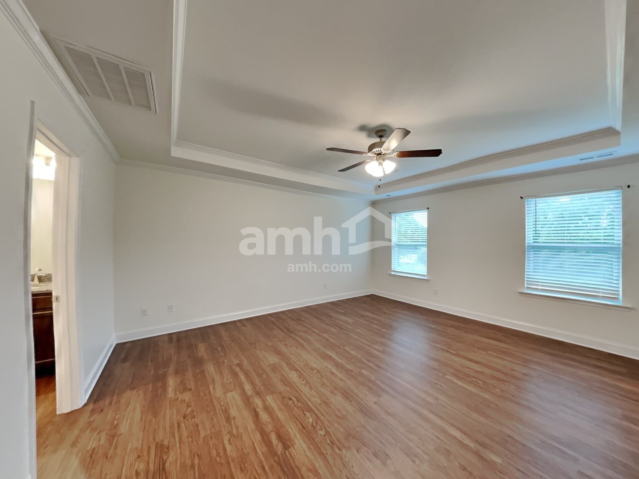 Building Photo - 136 Hamilton Park Dr