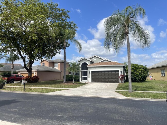 Building Photo - 6373 Lansdowne Cir