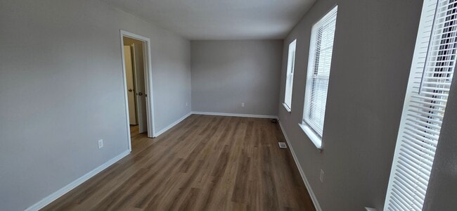 Building Photo - Charming Updated Home in Quiet Atco Neighb...