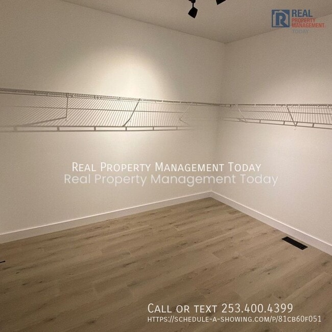 Building Photo - 105 Lane Blvd NW