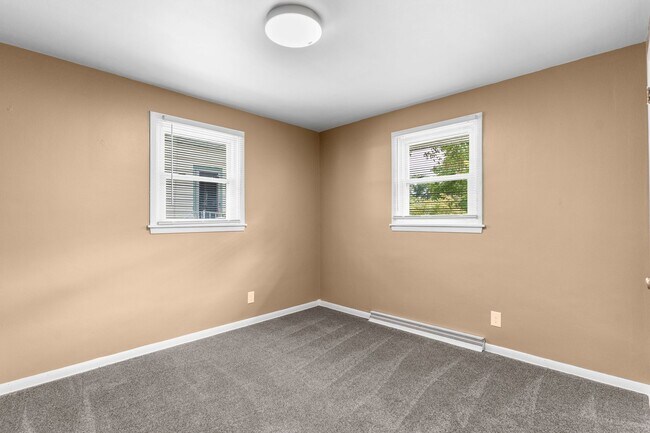 Building Photo - 3961 New Rd