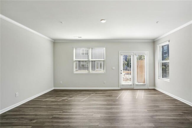 Building Photo - 3648 S Fulton Ave