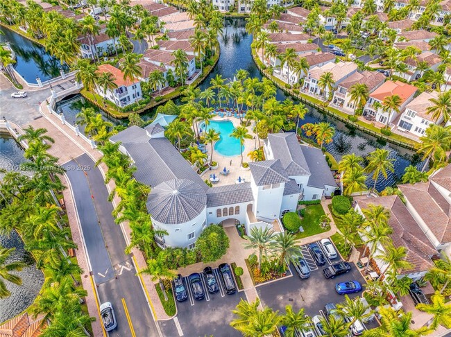 Building Photo - 21025 NE 31st Ave