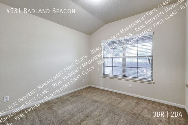 Building Photo - 4931 Badland Beacon