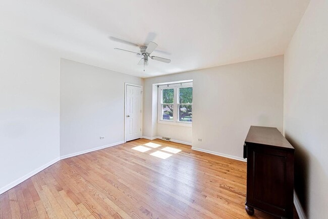 Building Photo - 1526 Carrol Ct