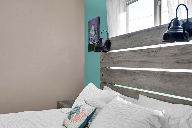 Building Photo - 897 Imperial Dr