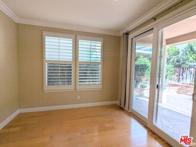 Building Photo - 1230 Wisteria Ave