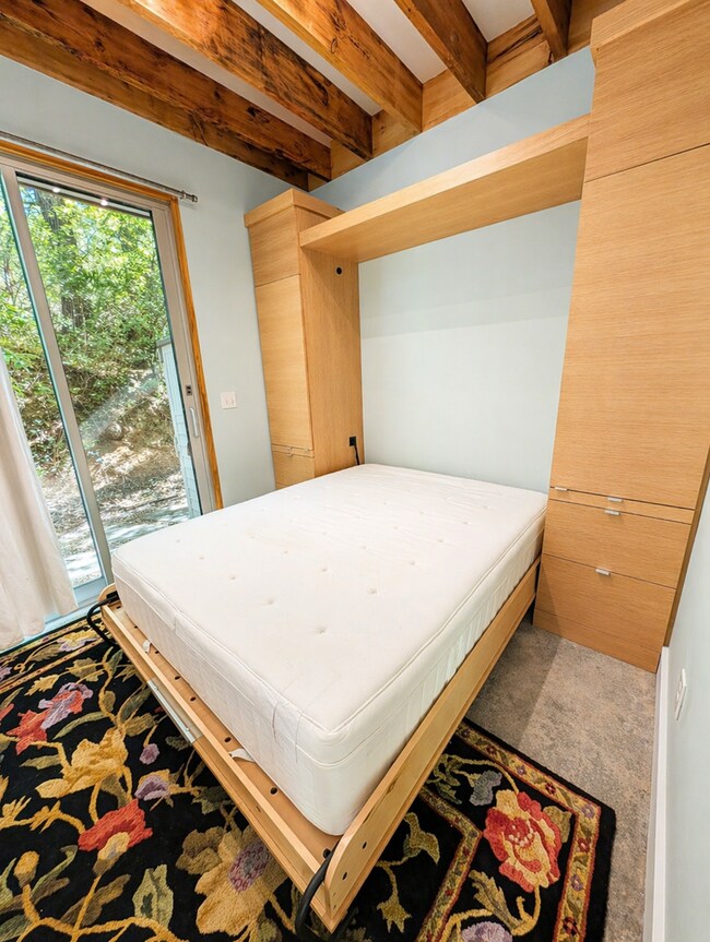 Building Photo - Fabulous "Microhome" in Kenilworth Area!