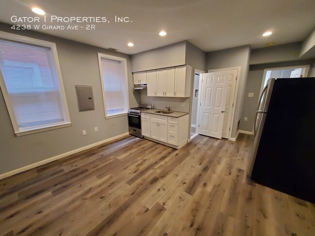 Building Photo - Large 1 Bedroom Apartment For Rent!