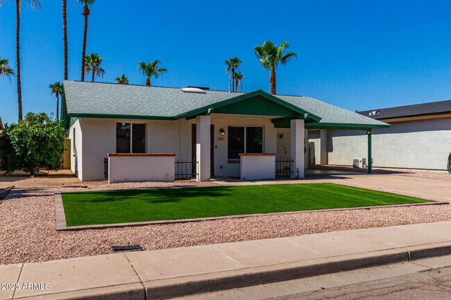 Primary Photo - 2351 E Pebble Beach Dr