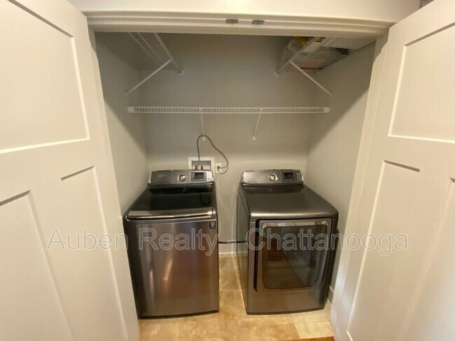 Building Photo - 602 Mariner Way