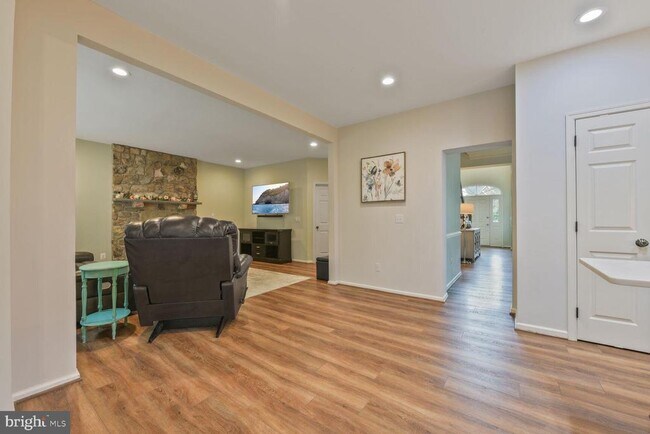 Building Photo - 5907 Tulloch Spring Ct
