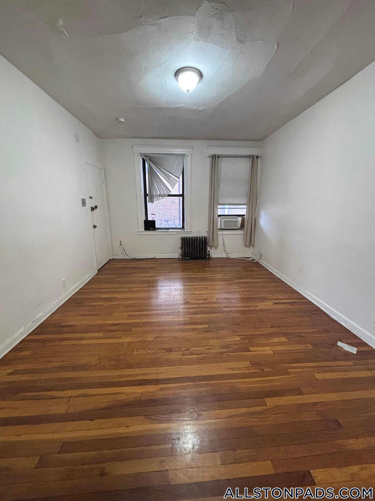 Building Photo - 153 Brighton Ave