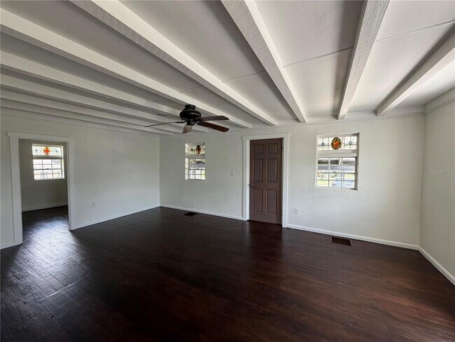 Building Photo - 1725 Fairview Shores Dr