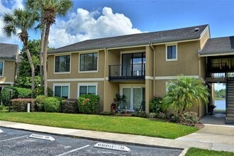 Building Photo - 361 W Lake Faith Dr