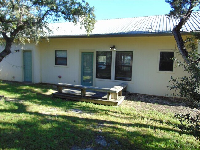 Building Photo - 230 Loving Trail