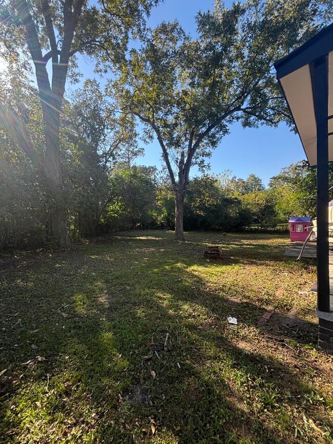 Building Photo - 2006 Scott Rd