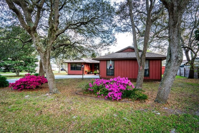 Building Photo - St Augustine Home in Quiet Neighborhood