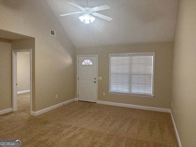 Building Photo - 112 Lakeview Commons Dr